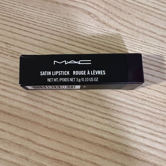 NIB - MAC Cosmetics Satin Lipstick - Cyber 805 - Picture 3 of 5